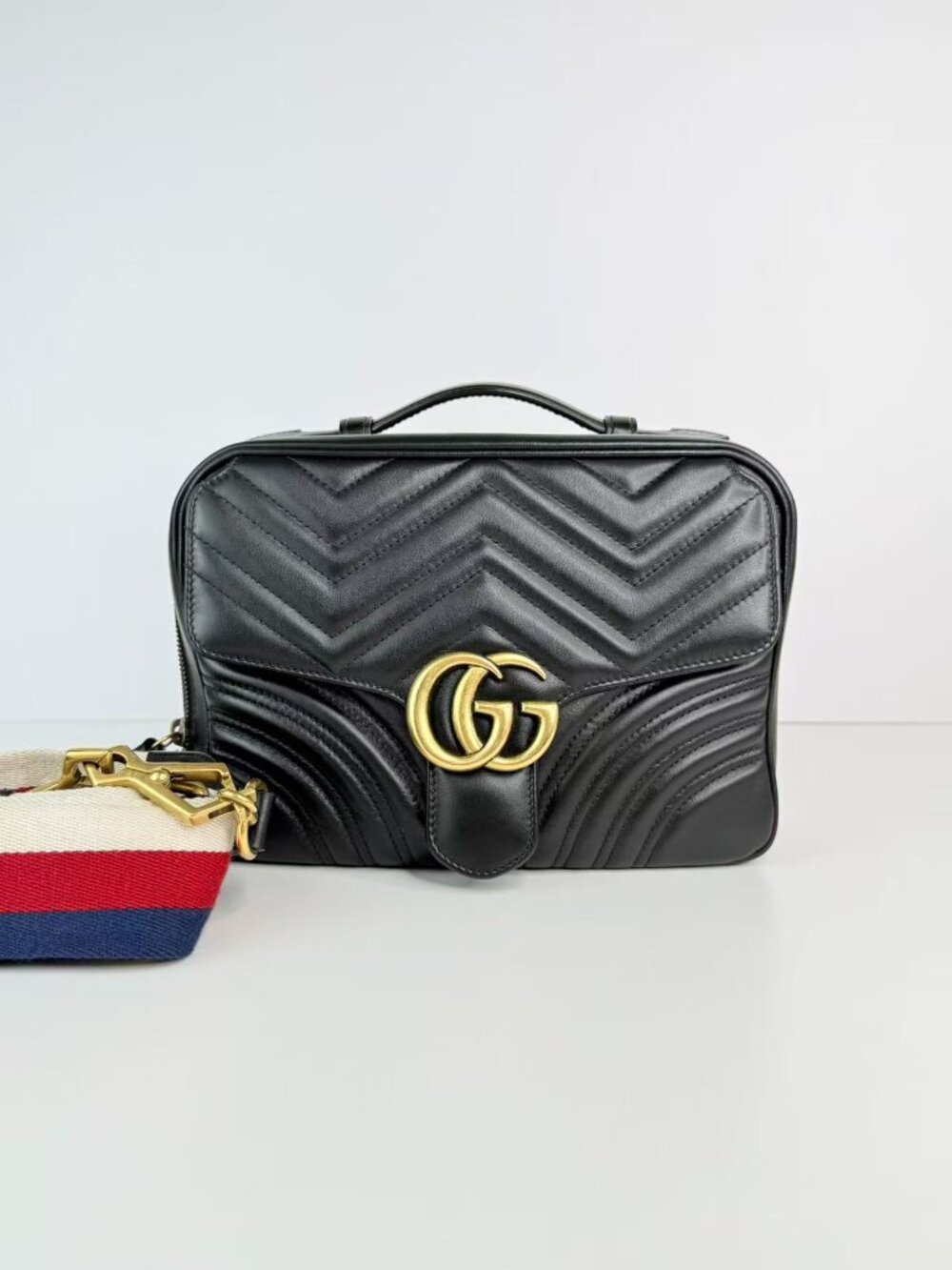 Gucci GG Marmont Matelassé Small Top Handle Bag